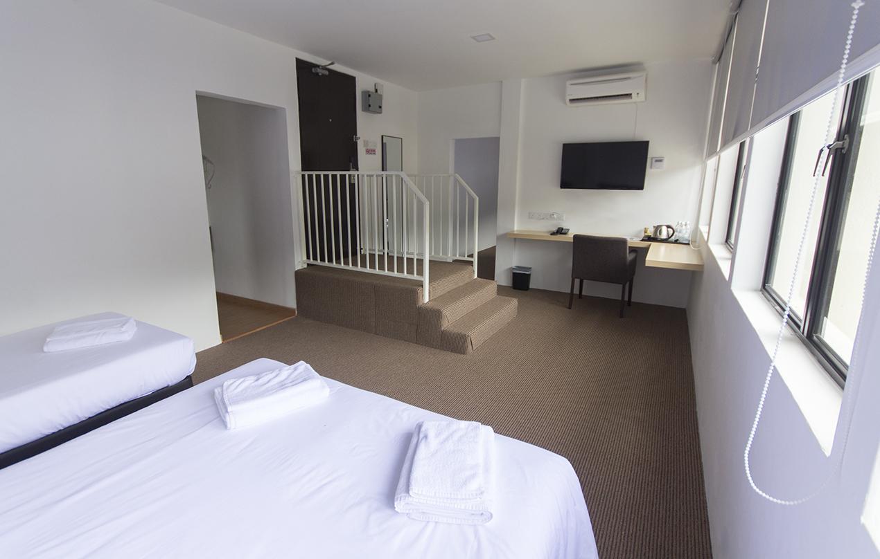 Hotel Raub Since 1968 מראה חיצוני תמונה